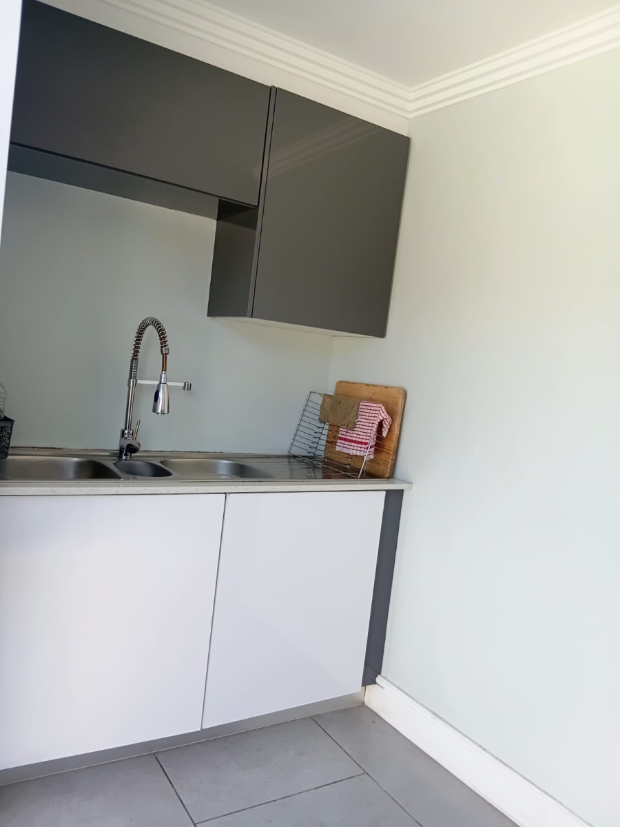 5 Bedroom Property for Sale in Beacon Bay Eastern Cape